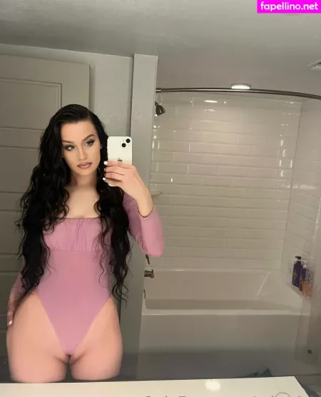 Missrichand OnlyFans Thumbnail #adbmtFv6kd