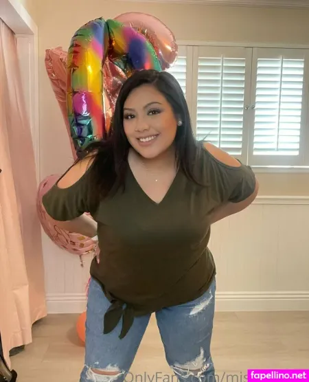 Missroxyray OnlyFans Thumbnail #0h6mVxsiCS