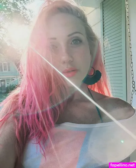Missroyalkc OnlyFans Thumbnail #GTjQw6JyTd