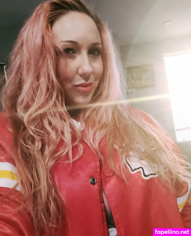 missroyalkc, missroyaltyxoxo Nude Leaked OnlyFans Photo #LKZogJAOZQ