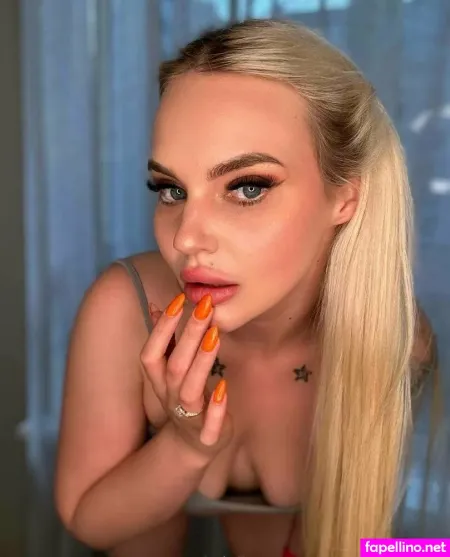 Misss Sandra Vip OnlyFans Thumbnail #oh7zWO47hY