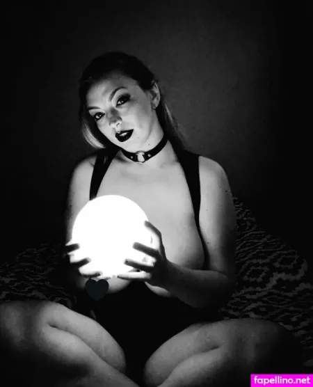 Misssalemgrey OnlyFans Thumbnail #QdyEjUHwew