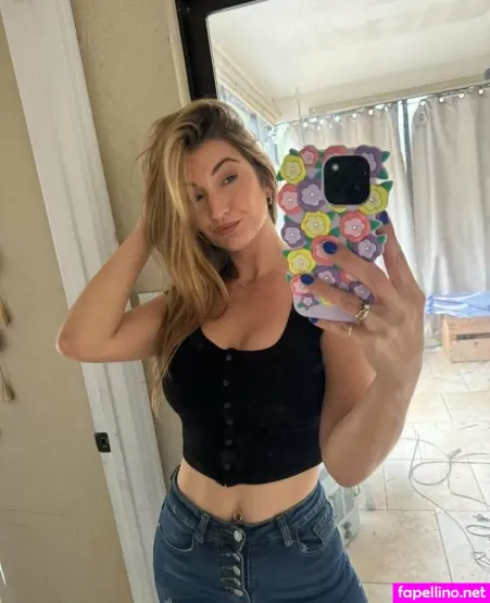 Missskyeevans OnlyFans Thumbnail #flElftJnzX