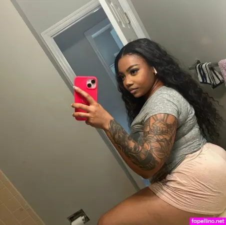 Missthang08 OnlyFans Thumbnail #W2pNyJdNoY