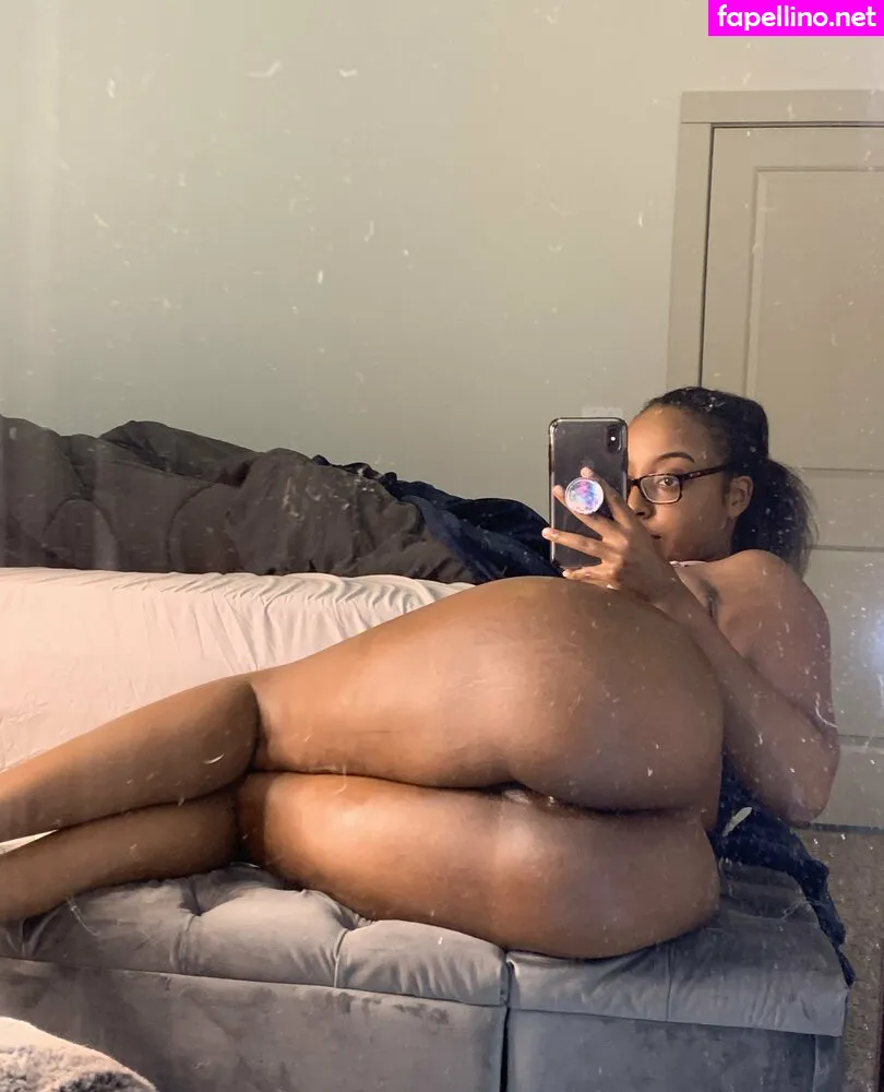 Juicy Butt Queen, missusblu, woochiewobbler Nude Leaked OnlyFans Photo #5Ku75CrVVF