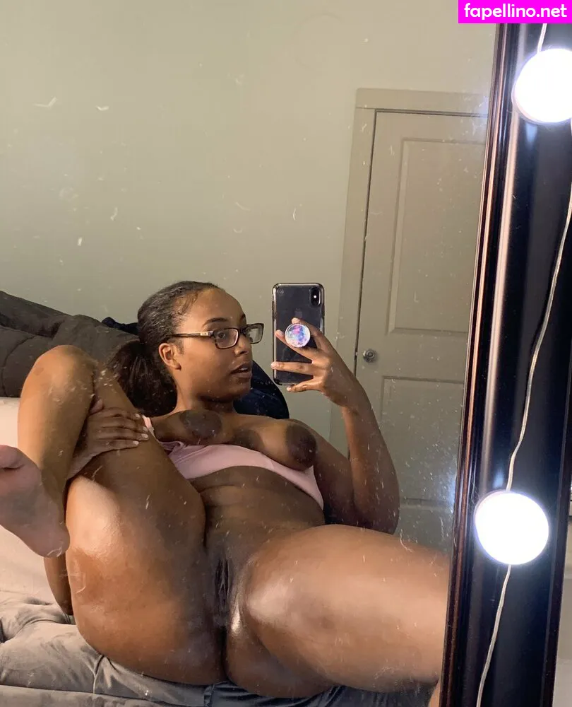 Juicy Butt Queen, missusblu, woochiewobbler Nude Leaked OnlyFans Photo #oy7P2wAXrl