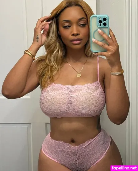 Missvenice 1 OnlyFans Thumbnail #8Flte8hCBq