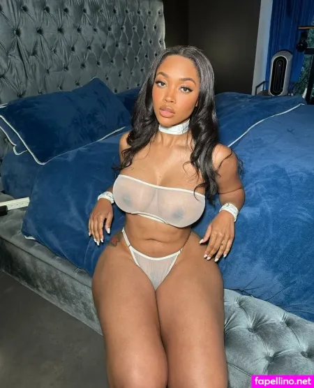 Missvenice 1 OnlyFans Thumbnail #MSV4qCAk0I