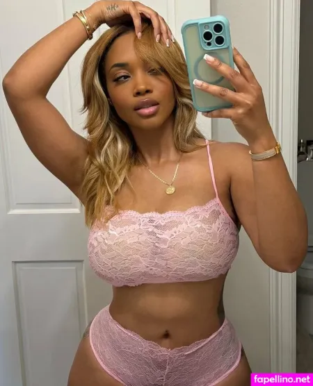 Missvenice 1 OnlyFans Thumbnail #WiHGLwzbOp