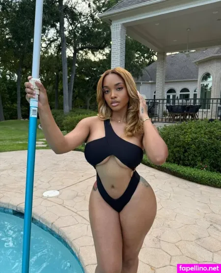 Missvenice 1 OnlyFans Thumbnail #aZkecTSK53