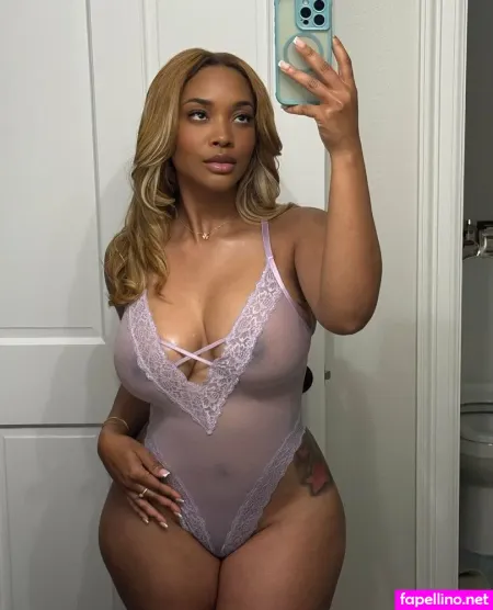 Missvenice 1 OnlyFans Thumbnail #sj5WcfBKvC