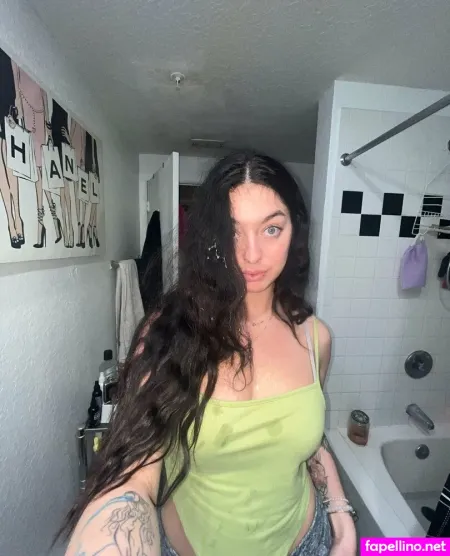 Missvioletray OnlyFans Thumbnail #3buTntwTaV