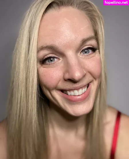 Missydarling OnlyFans Thumbnail #7GtAC6WSLp