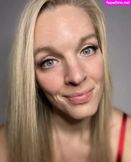 Missydarling OnlyFans Thumbnail #Jw1D0N48pu