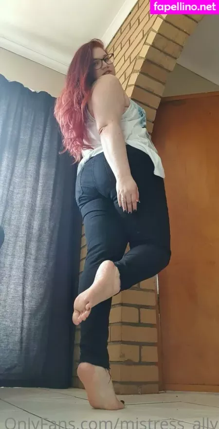 Mistress Ally OnlyFans Thumbnail #xaMY0ZNeMs