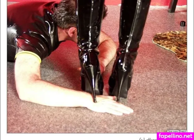 Mistress Asmondena OnlyFans Thumbnail #D38LlIgiVa