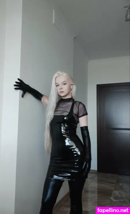 Mistress Blond OnlyFans Thumbnail #m66kzprRB5