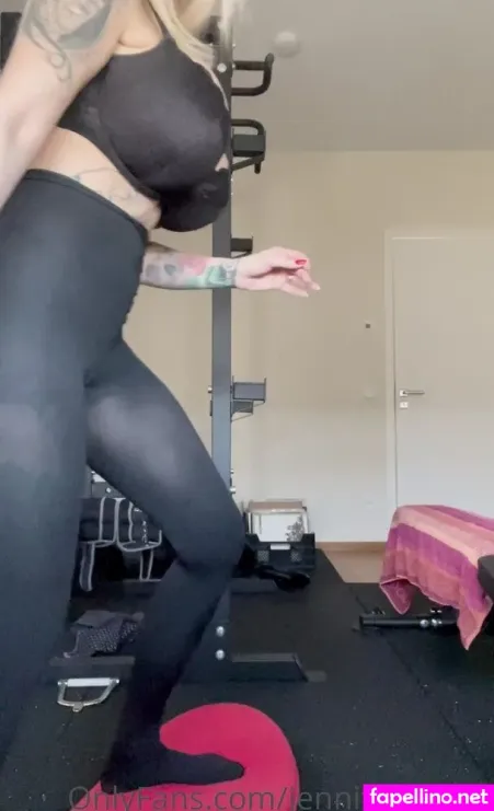 Mistress Jennifer Carter OnlyFans Thumbnail #idzBKfvyjy