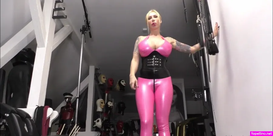Mistress Jennifer Carter OnlyFans Thumbnail #x7QUHC1ME1
