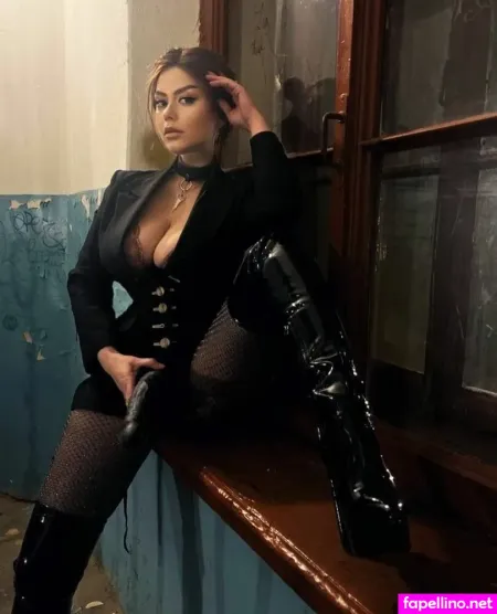 Mistress Libri OnlyFans Thumbnail #65bUku13Hx