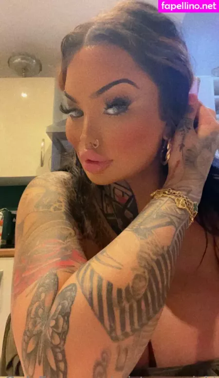 Mistress Nicki OnlyFans Thumbnail #1o2WmBdJra