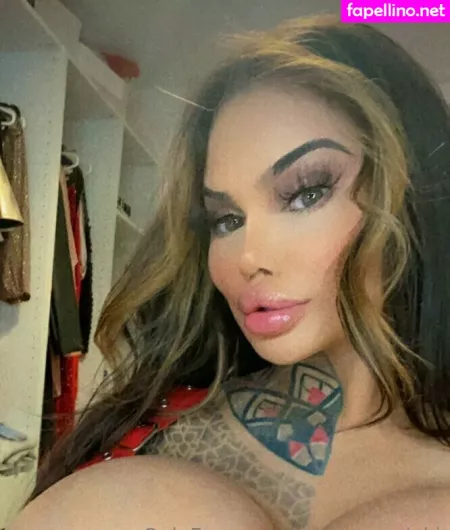 Mistress Nicki OnlyFans Thumbnail #nEaa7zEuaj