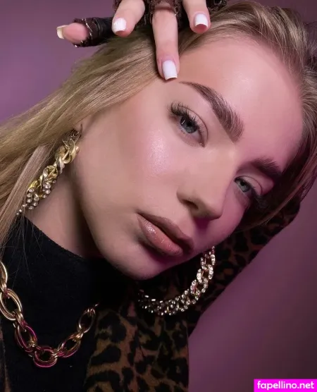 Mistress Rabbit OnlyFans Thumbnail #pCqgGOdY1t