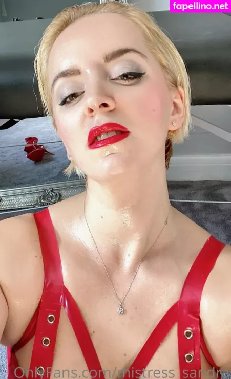 Mistress Sandra 1 OnlyFans Thumbnail #4UIuxXsvis