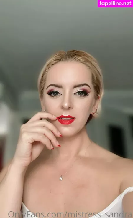 Mistress Sandra 1 OnlyFans Thumbnail #ZNscxUogQA