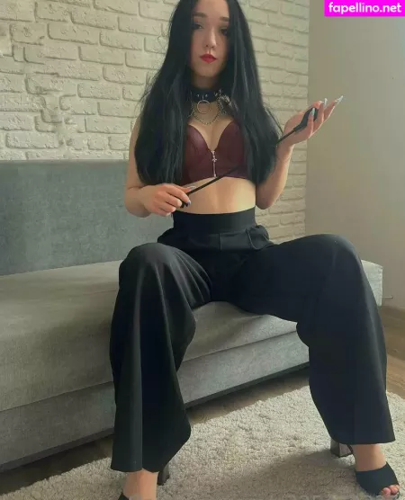 Mistress Sobi OnlyFans Thumbnail #gcBkT3h7eW