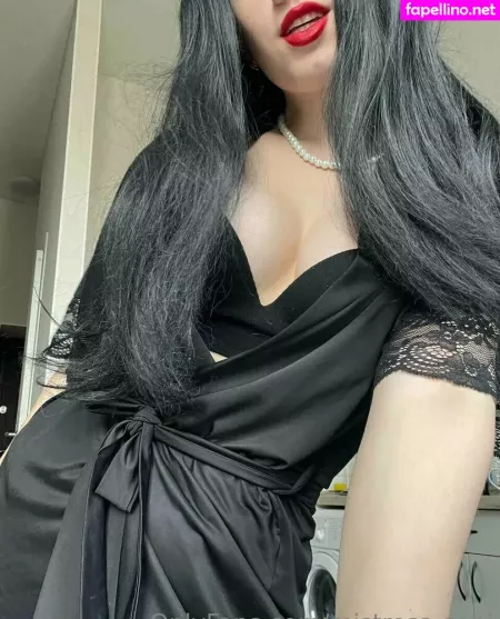 Mistress Sobi OnlyFans Thumbnail #phjwg8mAPS