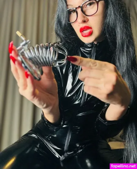 Mistressanny69 OnlyFans Thumbnail #m3QxQ6DTO6