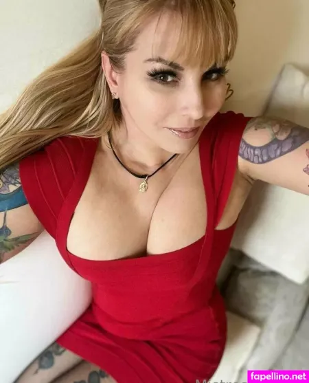 Mistressbagira OnlyFans Thumbnail #RjNPKi3Qo7