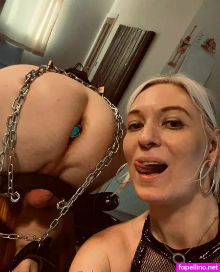 Mistressbjqueen OnlyFans Thumbnail #XdH2UNN2oS