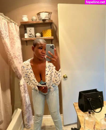 Mistresslizabell OnlyFans Thumbnail #60rlMChye8