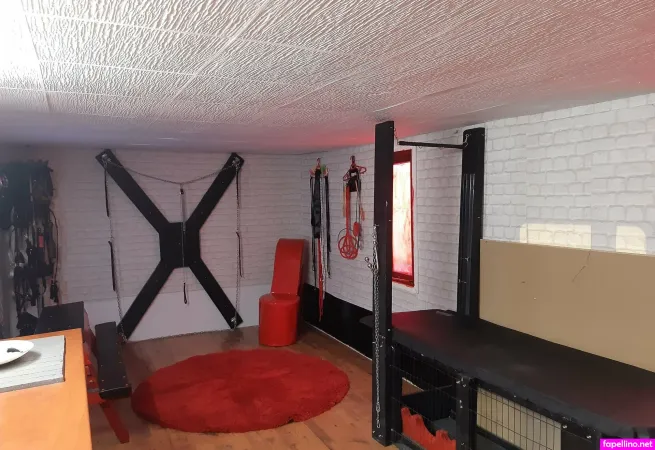 Mistressmyradom OnlyFans Thumbnail #iYfkhWbStE