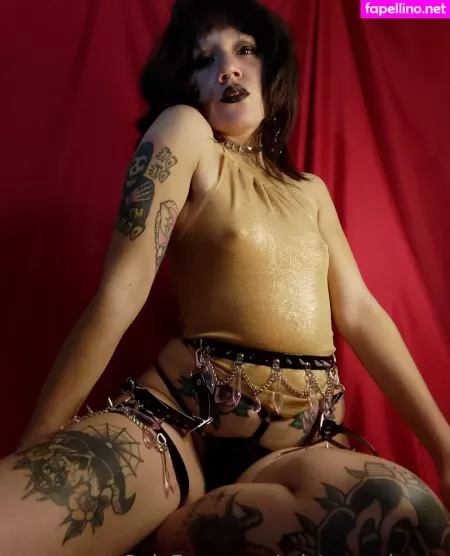 Mistresswinona OnlyFans Thumbnail #WGNSFuGYK5