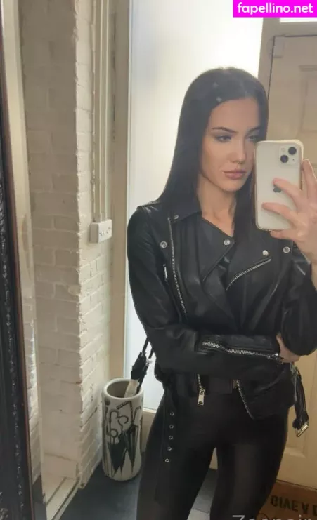 Mistresszoenoir OnlyFans Thumbnail #bRRM2rI9CZ