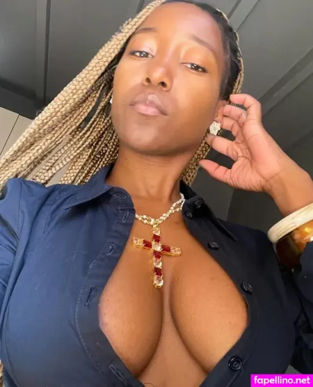 Mitchumtanya OnlyFans Thumbnail #3phcFb8eU7