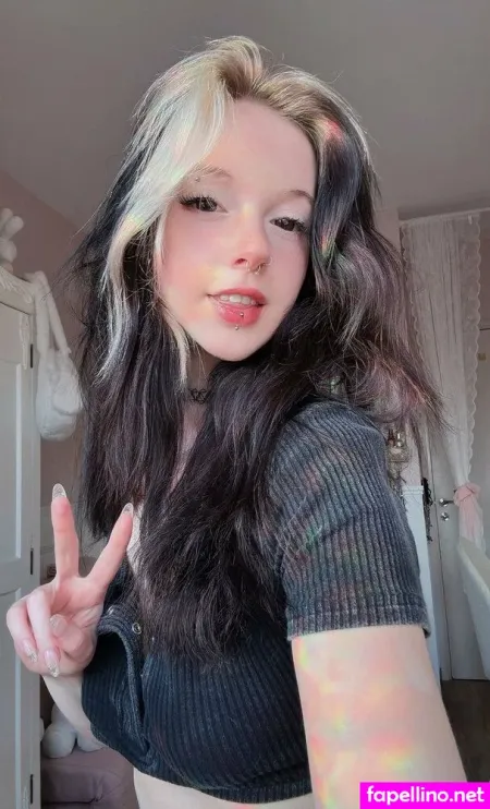 Mitsarin 1 OnlyFans Thumbnail #xec6dymde3