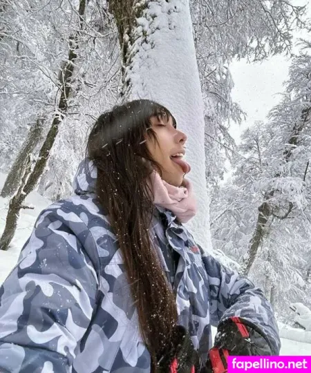 Mitsuri Nyn OnlyFans Thumbnail #ReEXl7YyO8