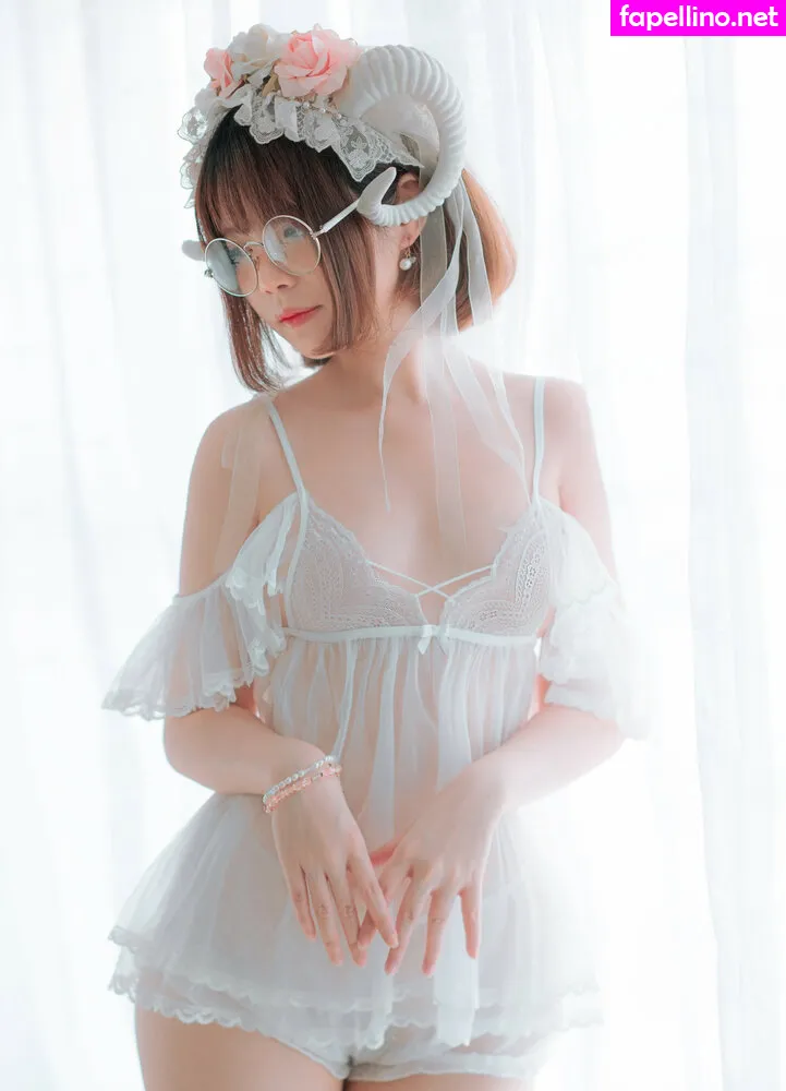 Milky_choco93, miu_cosplayer, ãƒŸã‚¦ Cosplayer Nude Leaked OnlyFans Photo #2FeLyzp53Z