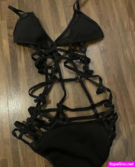Mixedmystiquebaddie OnlyFans Thumbnail #Ua24GfU41r