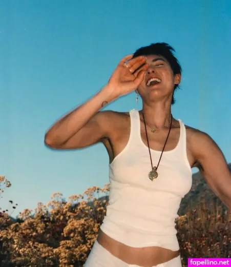 Miya Folick OnlyFans Thumbnail #ZW7qXggdwE