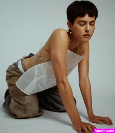 Miya Folick OnlyFans Thumbnail #jkBspzgyi3