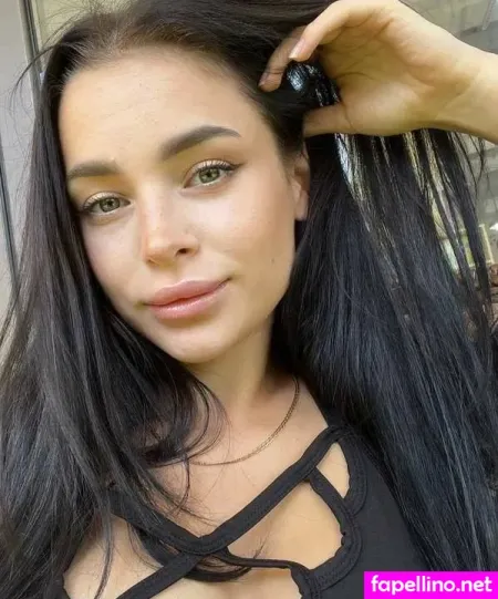 Miya Moore OnlyFans Thumbnail #ZG9Ef4wFb5