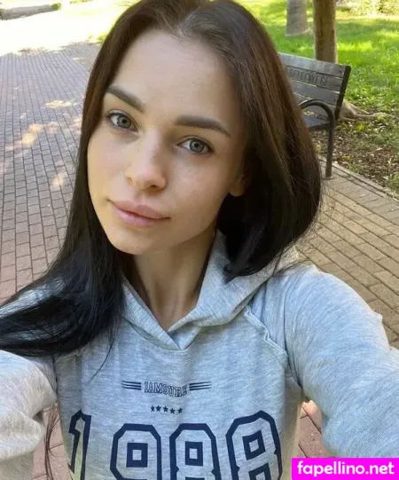 Miya Moore OnlyFans Thumbnail #i7UUAbDjst