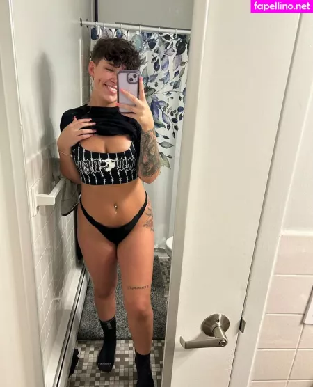 Miyaacacia OnlyFans Thumbnail #NjGlfEDoV2