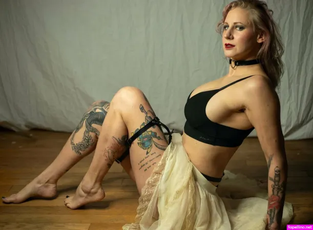 Miz Hell OnlyFans Thumbnail #fe8ig3wGSn