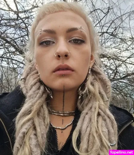 Mizanthro Pia OnlyFans Thumbnail #g2OAPvm39I